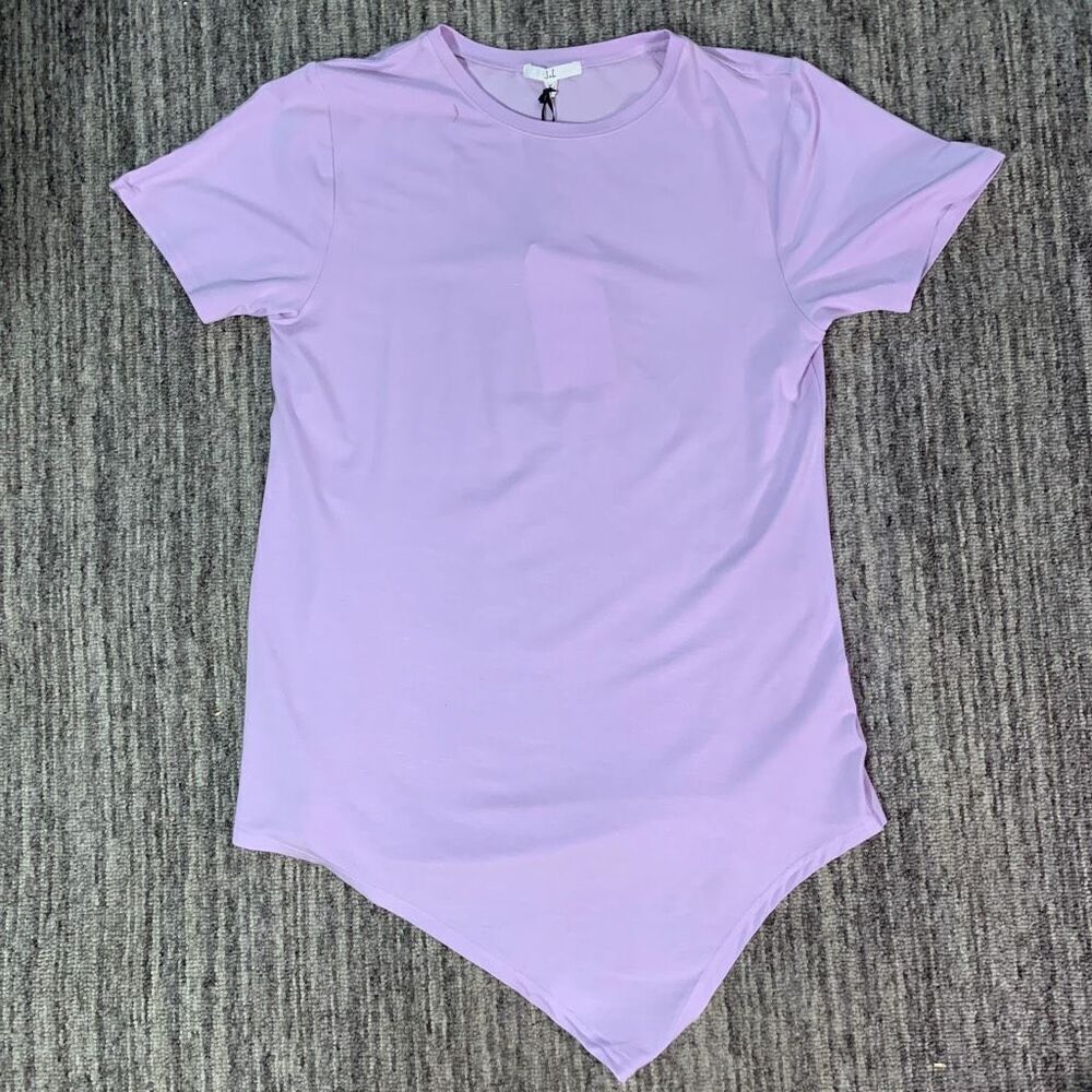Joh‎ Apparel Women’s Size XS Asymmetrical Top Lavendar Short Sleeve Casual NWT